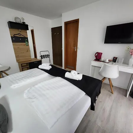 City Rooms Rastatt Гостевой дом
