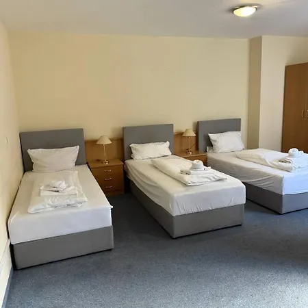 City Rooms Rastatt 3* ראסטאט